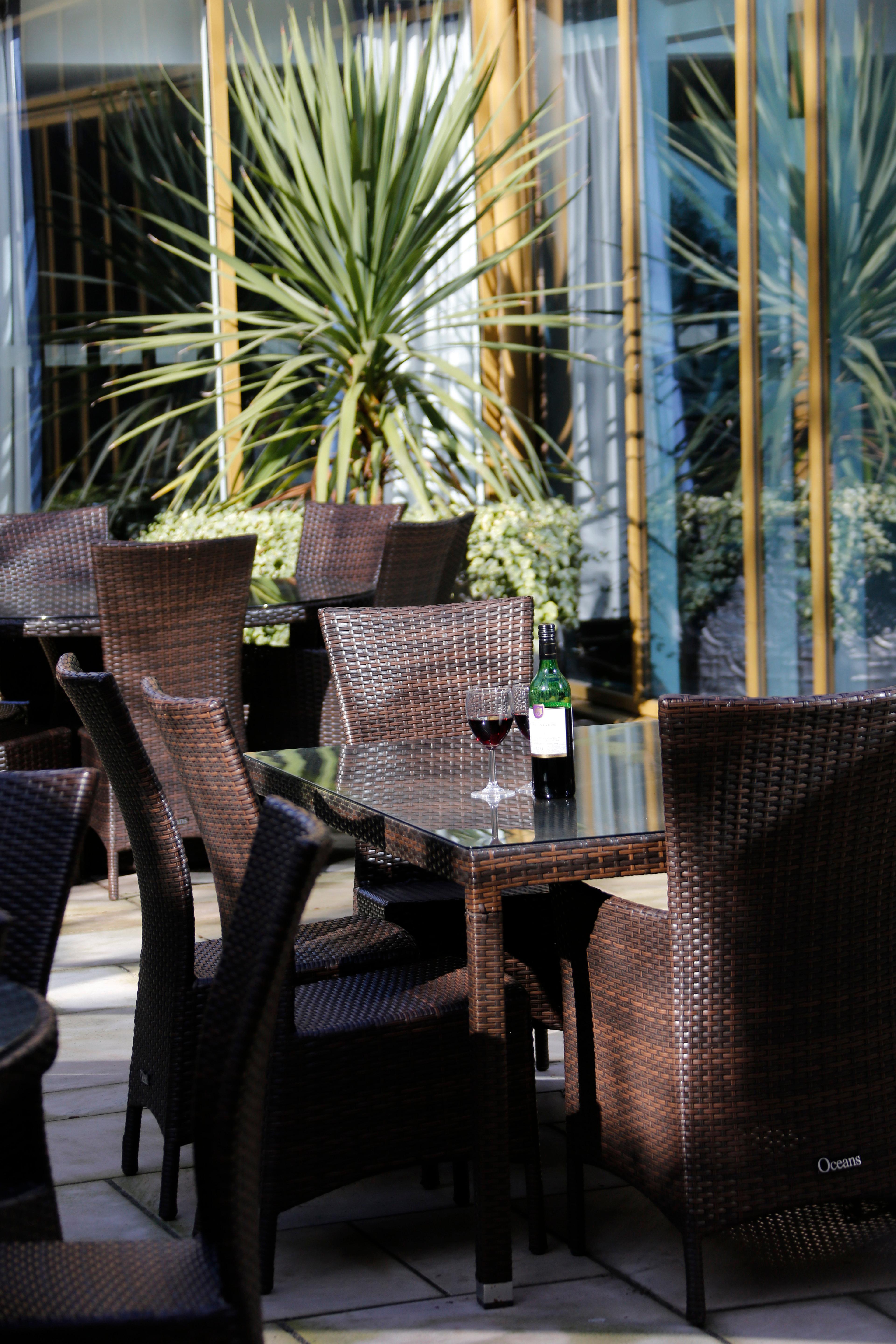 Holiday Inn Express Windsor By Ihg Exterior foto