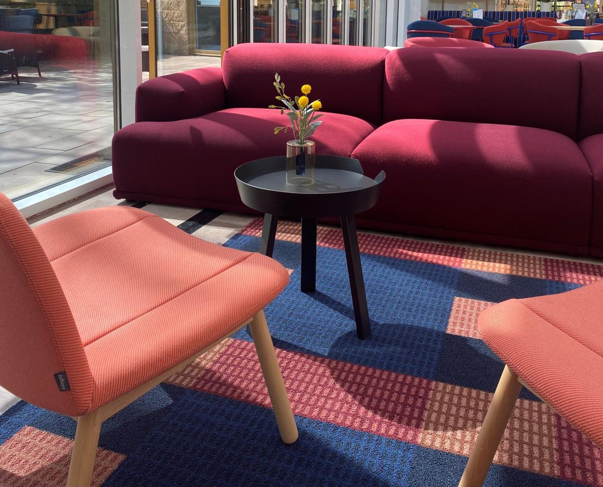 Holiday Inn Express Windsor By Ihg Exterior foto